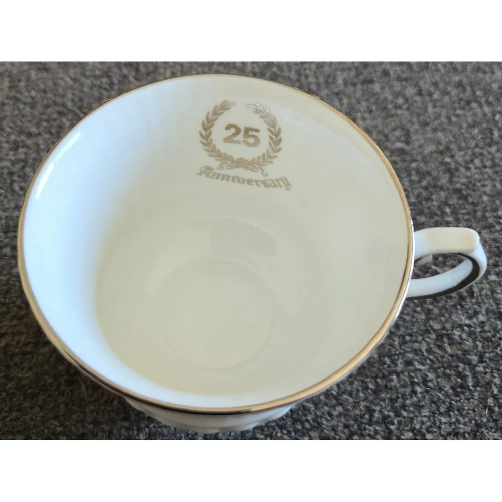 Elizabethan Staffordshire Fine Bone China 25th Anniversary Teacup Silver England